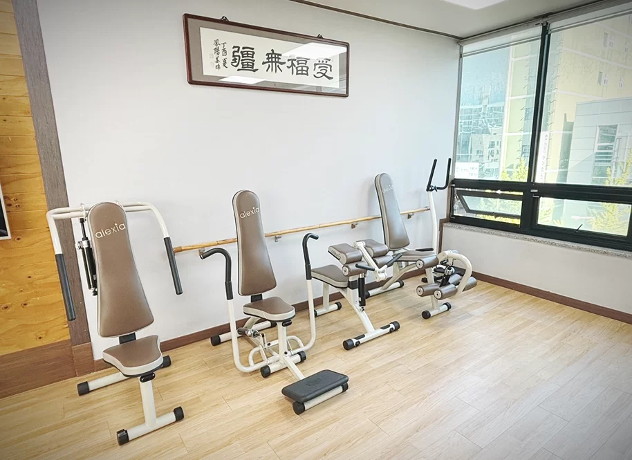 케어링 주간보호센터 대전 둔산점 체력단련실