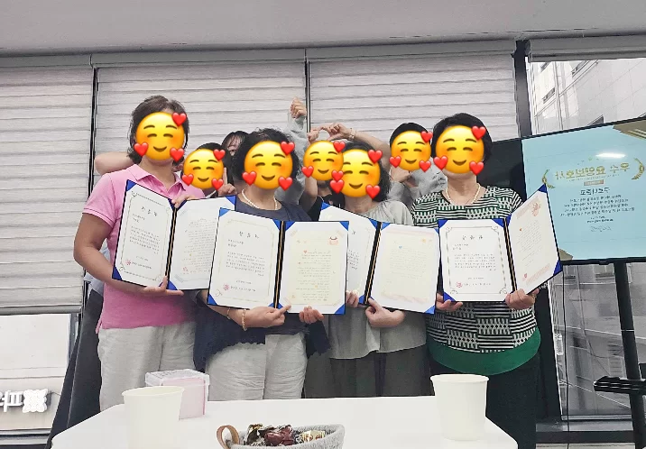 케어링 방문요양센터 여수점 우수 요양보호사 단체사진