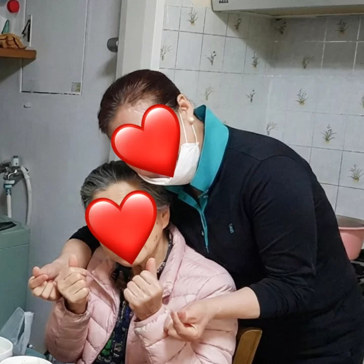 케어링 방문요양센터 서울 은평점 가족 사진